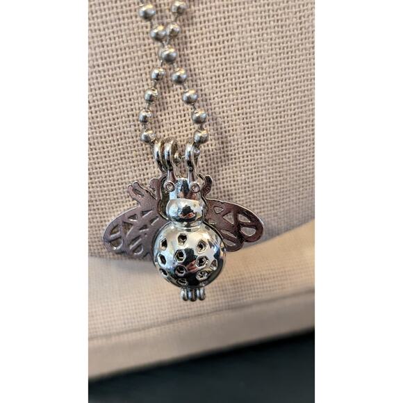 Wild Weed Organic Honey Bee Locket Essential Oil Bead Cage SS Chain Necklace NWT - Picture 3 of 8